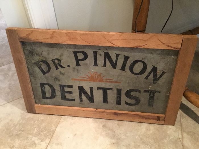 Dentist sign 