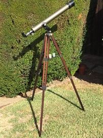 Astronomical Telescope (3Pcs); https://ctbids.com/#!/description/share/90534