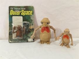 Three E.T. the Extra Terrestrial Figurines Vintage https://ctbids.com/#!/description/share/90576
