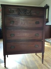 Vintage/Antique Klode Wooden Dresser 4 Drawer https://ctbids.com/#!/description/share/90697