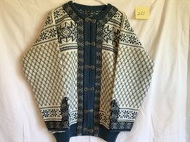 DALE OF NORWAY Women's Vintage Button Up Wool Sweater https://ctbids.com/#!/description/share/94897