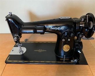 Singer Sewing Machine 201 1949 in Blond 42 Cabinet	31x29x17inD
