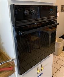 Jenn-Air Built-in Convection Oven	You Must Remove by Sat 1:00pm
