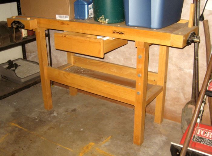 Wood work table, has 2 attached vice clamps