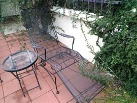 BP07 Vintage Rocking Chaise Lounger and Folding Table