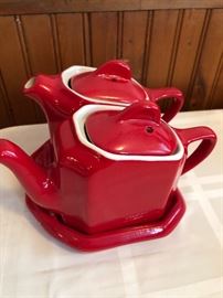 Hall Red Tea For Two