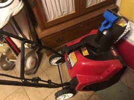 Toro 1500 Power curve electric snow thrower