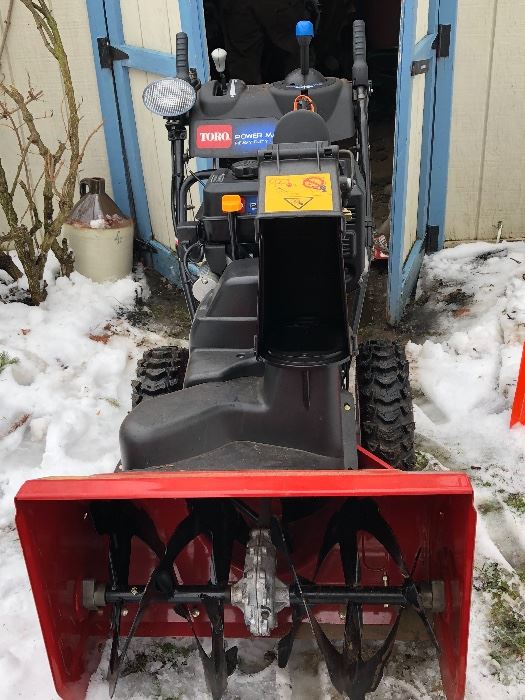 Toro Power Max Heavy Duty 826 OXE Snowthrower