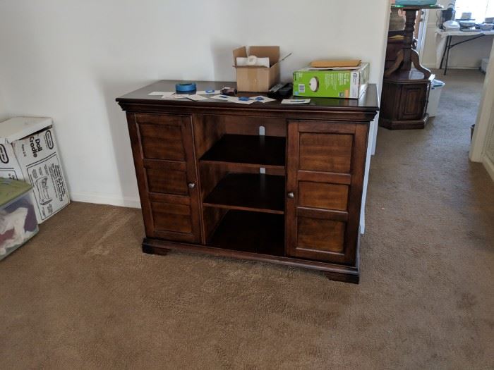 Very nice TV stand with storage