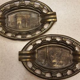 Vintage Paris Cigarette ashtray