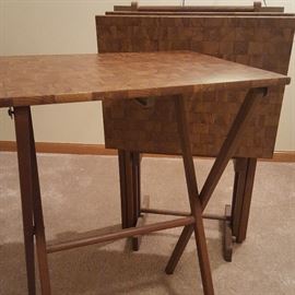Vintage TV tray, set of 4 in rack