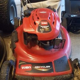 Toro 22-inch self-propelled mower