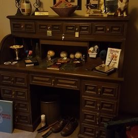 Beautiful vintage Roll Top desk