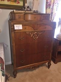 Antique Art Deco Chest of Drawers