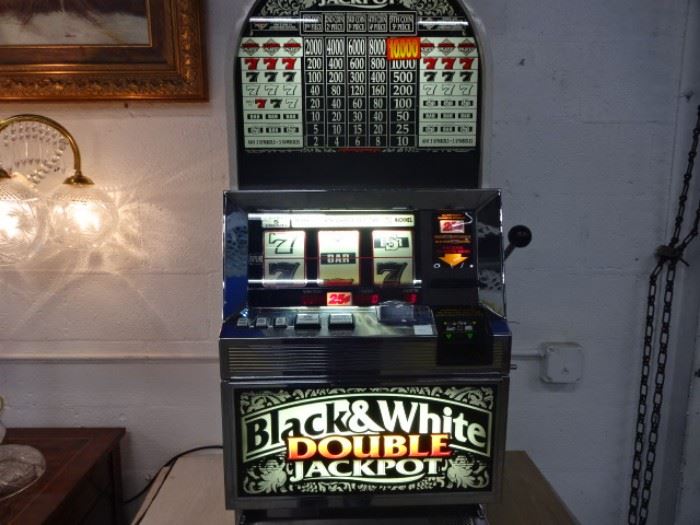Black & White Slot Machine