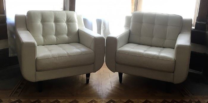 Chateau d'Ax Leather Button Arm Chairs (2)