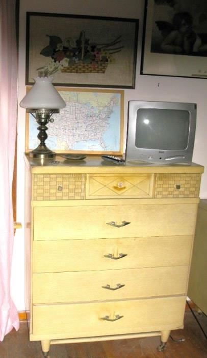 off white chest of Drawers, great for painting                 
            BUY IT NOW $ 40.00