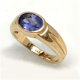 Lot 115
Vintage 14Kt Oval Cut Tanzanite Ring