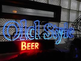 Vintage Neon Old Style Bar Sign