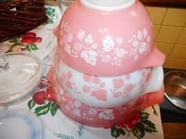 Vintage Pyrex Gooseberry Cinderella 3 Pc Batter Bowls