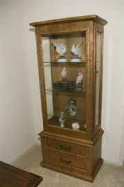 CURIO CABINET WITH LIGHT