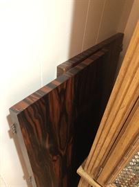 2 leaves/extensions to dining table