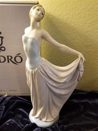 Lladro: Dancer