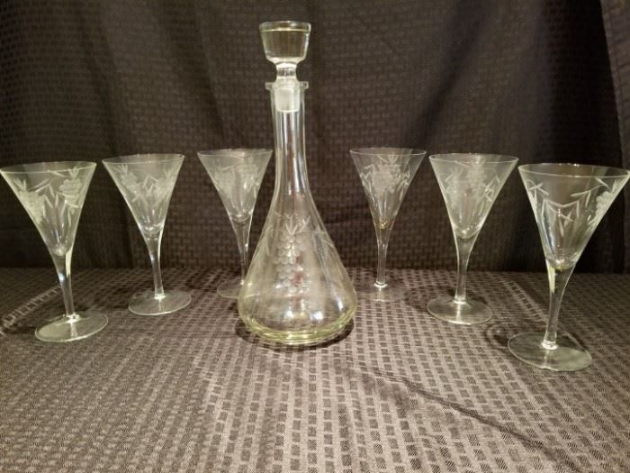 Decanter with Matching Wine Glasses
