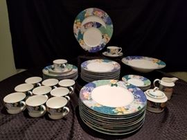 Christopher Stuart: Optima China Set