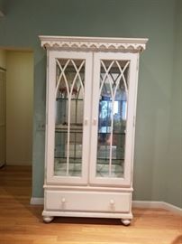 Lane Curio Cabinet
