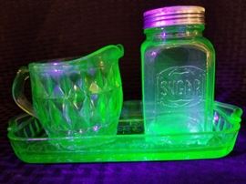Depression Glass Creamer and Sugar on Tray