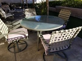 Samsonite Patio Table and Chairs