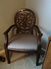 Spider web back chair
