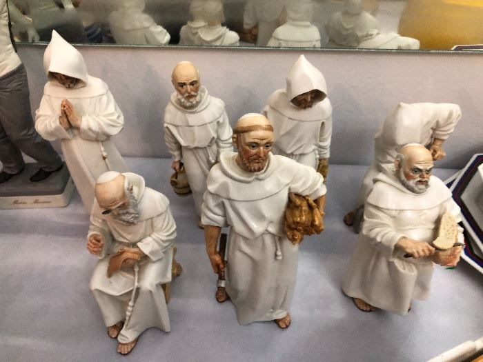 COLLECTABLE MONKS 