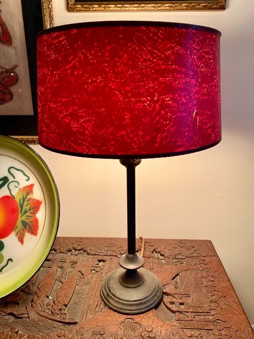 This lamp is way cool! Everything original and it works! 