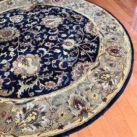 8 foot round wool rug