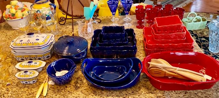 Lots of colorful ovenware!!