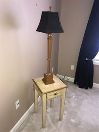 TABLE LAMP