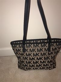 MICHAEL KORS HANDBAG