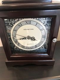 TABLETOP CLOCK