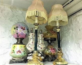 Various gone with the wind lamps and candlestick lamps