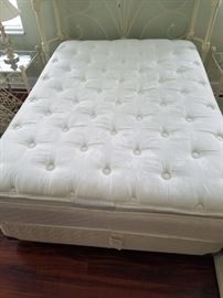 Full mattress set