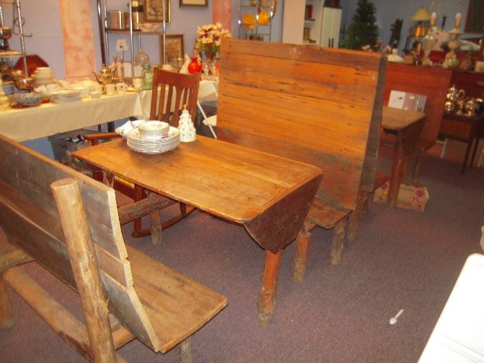 primitive 2 booth table & benches