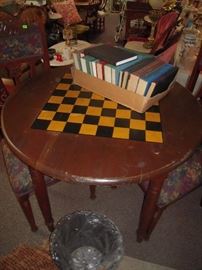 Old popular game table