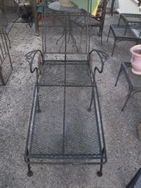 Iron mesh lounge chair