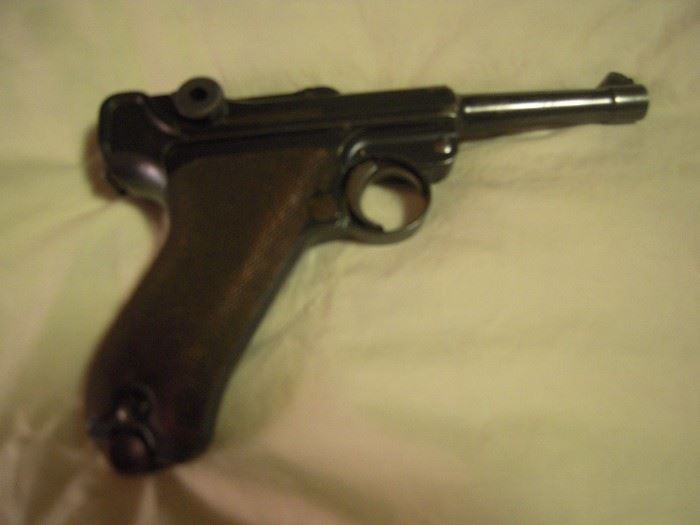 1908  DWM LUGER all matching number excellent condition