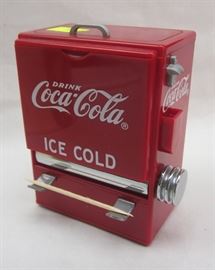 TOOTHPICK DISPENSER IN THE FORM OF AN OLD COCA COLA POP MACHINE