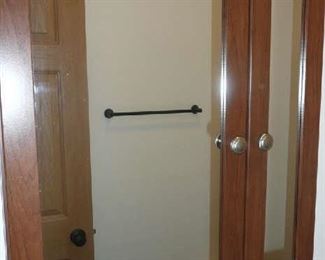 23" X 24" MEDICINE CABINET WITH MIRRORS