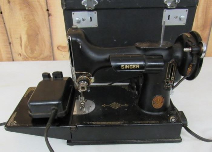 1949 Singer Featherweight Sewing Machine