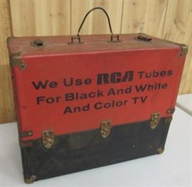 RCA TV Tubes Carry Case w/Misc. Inside